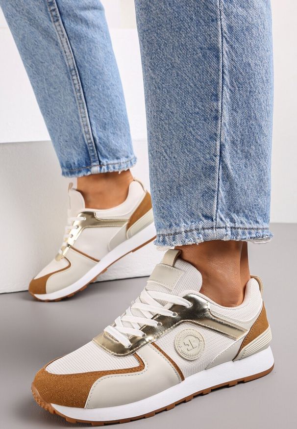 Renee - Beżowe Sznurowane Sneakersy z Cholewką przed Kostkę Noleta. Okazja: na co dzień. Wysokość cholewki: przed kostkę. Kolor: beżowy. Szerokość cholewki: normalna