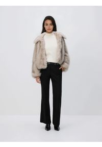 Reserved - Spodnie z paskiem - czarny. Kolor: czarny. Materiał: wiskoza, tkanina