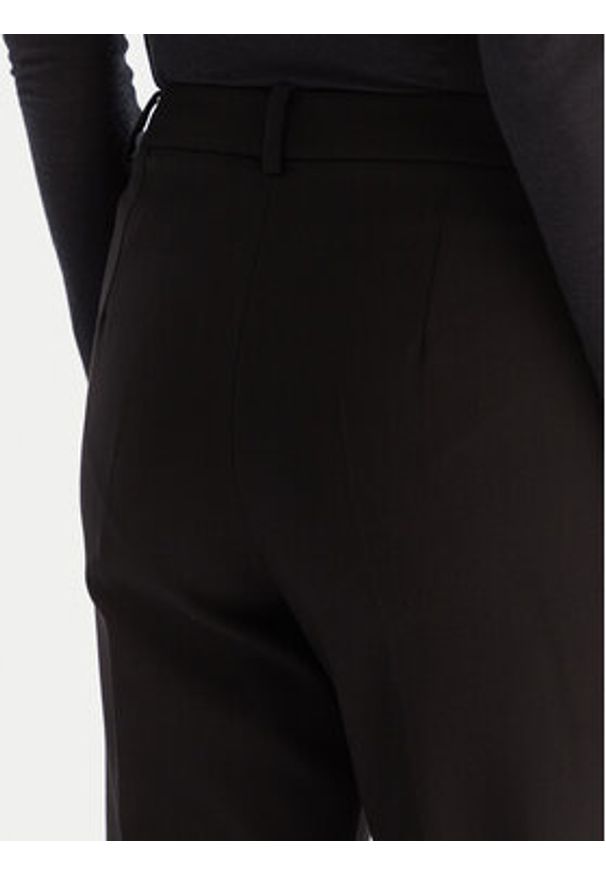Marella Spodnie materiałowe Eresia 2525136062 Czarny Regular Fit. Kolor: czarny. Materiał: syntetyk