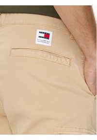 Tommy Jeans Spodnie materiałowe Austin DM0DM19489 Beżowy Regular Fit. Kolor: beżowy. Materiał: bawełna #3