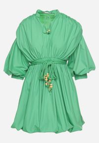 Born2be - Zielona Sukienka Adousa. Kolor: zielony. Materiał: tkanina, guma. Wzór: gładki. Typ sukienki: bombki. Styl: klasyczny. Długość: mini #5