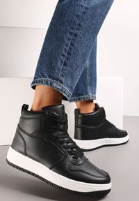 Renee - Czarne Sneakersy Sznurowane za Kostkę z Perforacją Filomena. Wysokość cholewki: za kostkę. Kolor: czarny #4