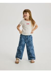 Reserved - Jeansy wide leg na gumce - niebieski. Kolor: niebieski. Materiał: jeans