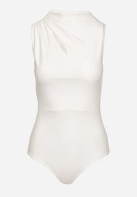 Born2be - Białe Body o Dopasowanym Kroju Bez Rękawów z Marszczeniem Felunea. Okazja: na co dzień. Kolor: biały. Materiał: jeans, materiał. Długość rękawa: bez rękawów. Styl: elegancki, casual #5