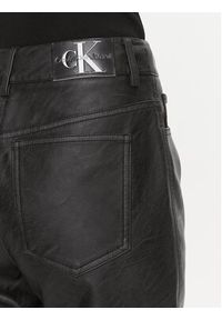 Calvin Klein Jeans Spodnie z imitacji skóry J20J222552 Czarny Straight Fit. Kolor: czarny. Materiał: skóra #5