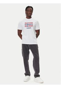 Napapijri T-Shirt S-Drapeau Ss NP0A891K Biały Regular Fit. Kolor: biały. Materiał: bawełna #4
