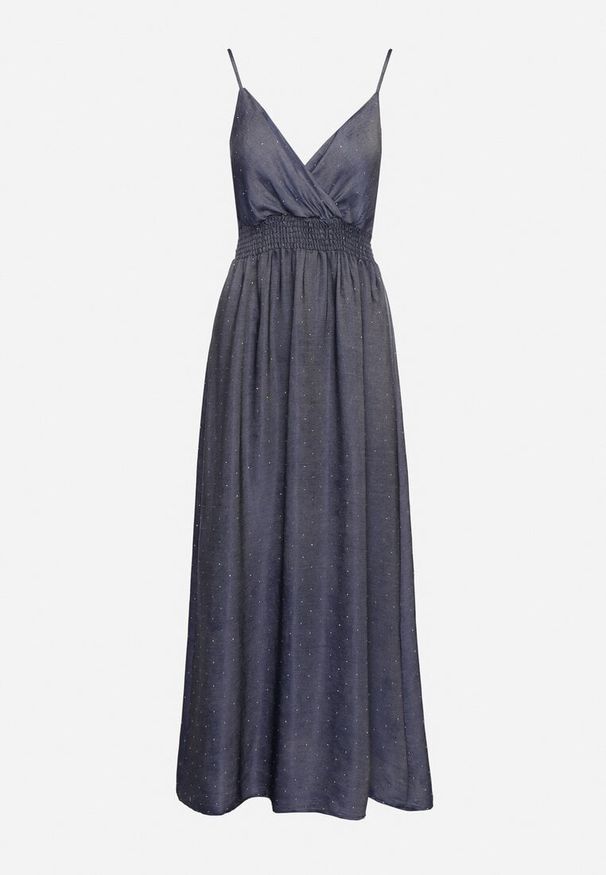 Born2be - Granatowa Kopertowa Sukienka na Ramiączkach z Wiskozy Zdobiona Cyrkoniami Ararielle. Okazja: na spacer, na imprezę, na co dzień. Typ kołnierza: dekolt w kształcie V. Kolor: niebieski. Materiał: wiskoza. Długość rękawa: na ramiączkach. Wzór: aplikacja. Typ sukienki: kopertowe. Styl: casual, klasyczny