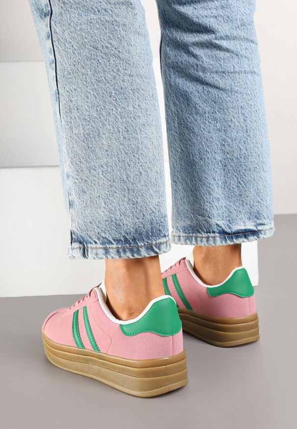 Born2be - Ciemnoróżowe Sneakersy na Platformie z Minimalistycznymi Przeszyciami Teritha. Okazja: na spacer. Kolor: różowy. Materiał: jeans. Obcas: na platformie. Sport: fitness, turystyka piesza