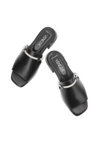 Czarne Klapki Venezia Eleganckie Skórzane Buty. Kolor: czarny. Materiał: skóra. Wzór: gładki. Obcas: na obcasie. Styl: elegancki. Wysokość obcasa: niski #8