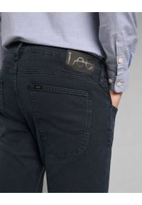 Lee - LEE LUKE MĘSKIE SPODNIE JEANSOWE SKY CAPTAIN L719PR62 112140763 #5