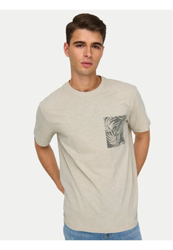 Only & Sons T-Shirt 22025286 Beżowy Regular Fit. Kolor: beżowy. Materiał: bawełna
