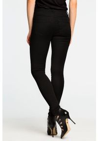 only - Only spodnie damskie kolor czarny dopasowane medium waist. Kolor: czarny