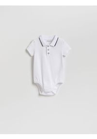 Reserved - Bawełniane body polo - biały. Kolor: biały. Materiał: bawełna