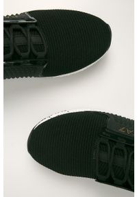 EA7 Emporio Armani - Buty. Nosek buta: okrągły. Zapięcie: sznurówki. Kolor: czarny. Materiał: syntetyk, materiał, guma. Szerokość cholewki: normalna #5