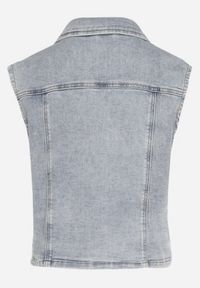 Born2be - Jasnoniebieska Bawełniana Jeansowa Kamizelka z Ozdobnymi Kieszeniami Yasmio. Okazja: na co dzień. Kolor: niebieski. Materiał: bawełna, jeans. Styl: casual