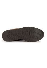 Wittchen - Damskie sneakersy z trzech rodzajów skóry na platformie. Nosek buta: okrągły. Zapięcie: pasek. Kolor: brązowy. Materiał: skóra. Wzór: paski. Obcas: na platformie