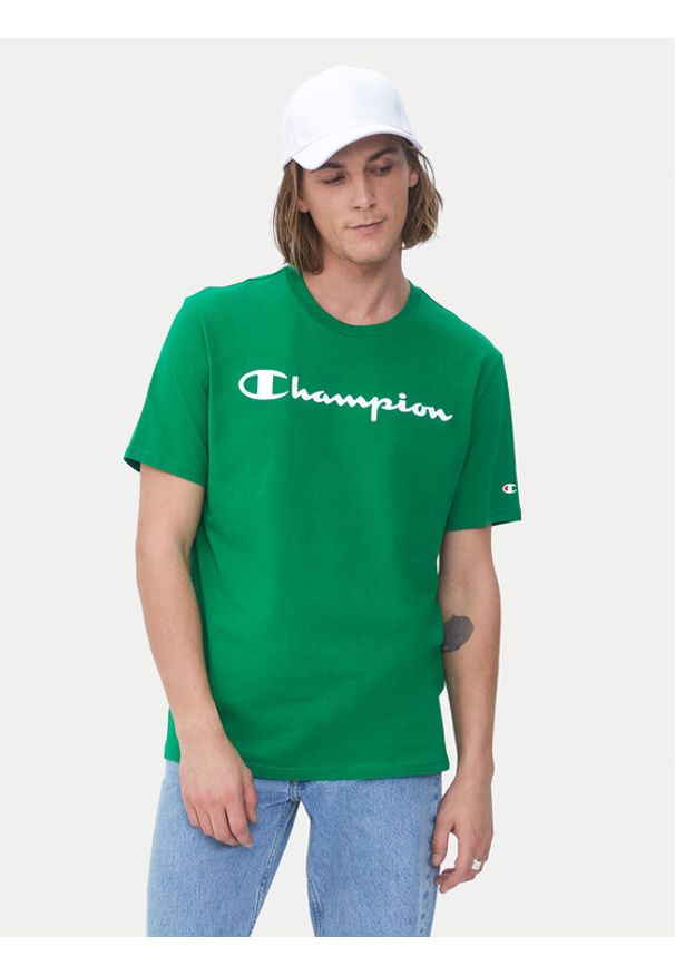 Champion T-Shirt 217146 Zielony Comfort Fit. Kolor: zielony. Materiał: bawełna