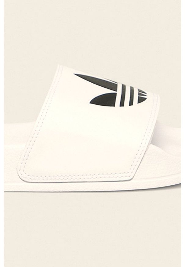 adidas Originals - Klapki Adilette. Kolor: biały. Materiał: guma
