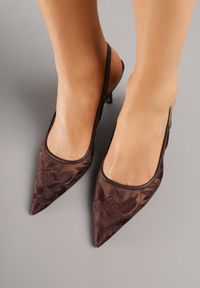 Born2be - Brązowe Sandały na Szpilce z Haftowanym Wzorem Iphiserris. Zapięcie: sprzączka. Kolor: brązowy. Materiał: jeans. Wzór: haft. Obcas: na szpilce. Styl: klasyczny #5