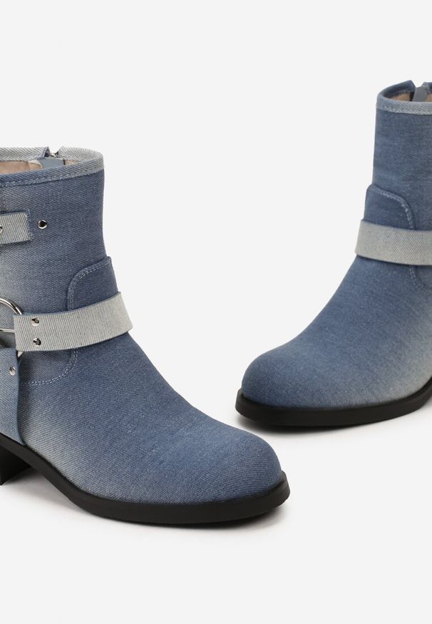 Born2be - Niebieskie Botki w Stylu Biker ze Sprzączkami i Paskami Hannitra. Zapięcie: pasek. Kolor: niebieski. Materiał: jeans, skóra. Wzór: aplikacja