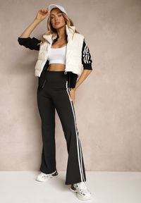 Renee - Czarne Legginsy Flare High Waist z Marszczeniem i Lampasami Kirsena. Okazja: na co dzień. Stan: podwyższony. Kolor: czarny. Styl: casual, elegancki