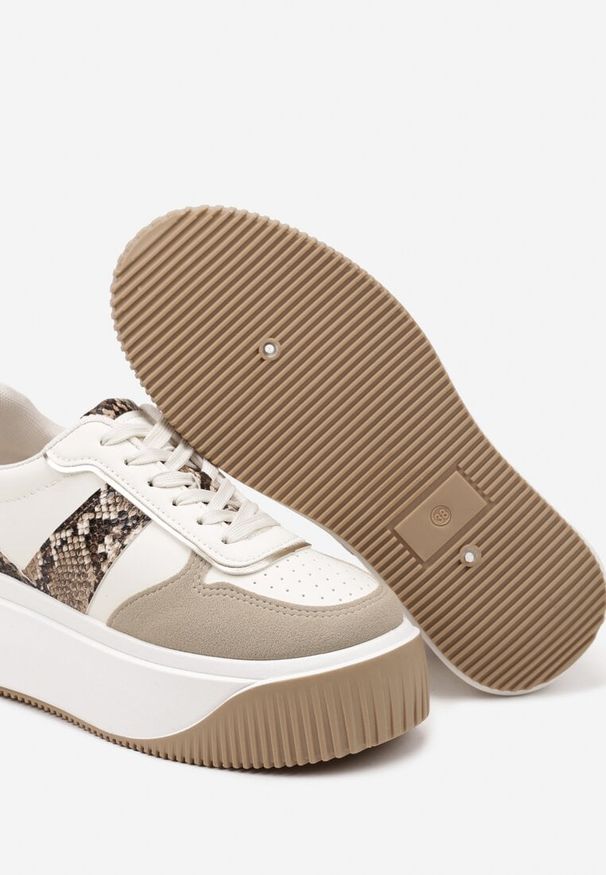 Born2be - Beżowe Sneakersy na Grubej Podeszwie z Metalicznymi Wstawkami Fonelina. Okazja: na co dzień. Kolor: beżowy. Materiał: jeans. Wzór: aplikacja