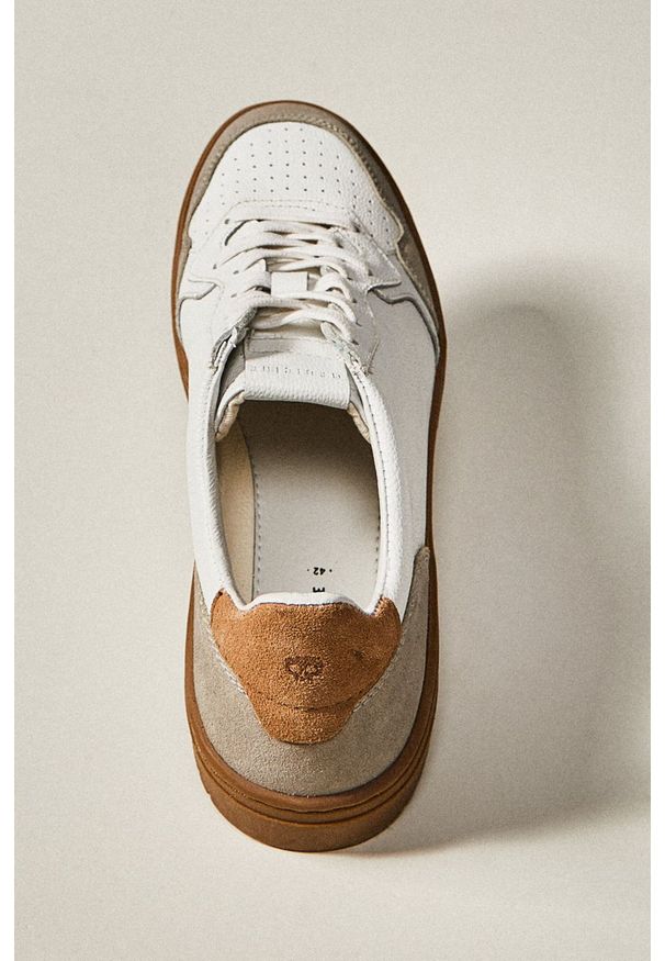medicine - Medicine sneakersy skórzane męskie kolor biały. Nosek buta: okrągły. Zapięcie: sznurówki. Kolor: biały. Materiał: skóra