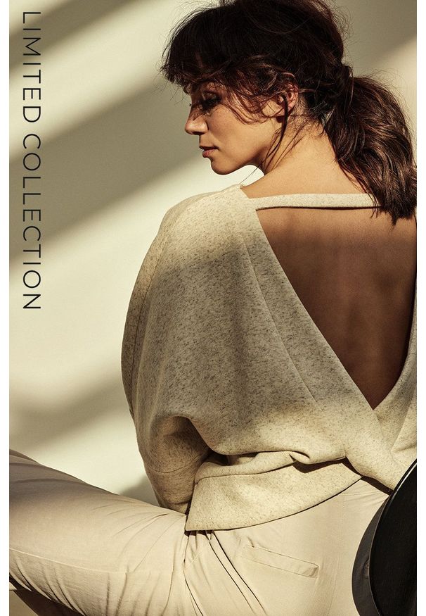 Answear Lab - answear.LAB X Paulina Krupińska Bluza z certyfikatem OEKO-TEX kolekcja limitowana Ethical Wardrobe. Kolor: beżowy. Materiał: włókno, dzianina, dresówka, materiał. Styl: wakacyjny