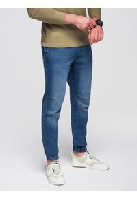Ombre Clothing - Męskie spodnie JOGGERY jeansowe z efektem sprania - niebieskie V2 - Rozmiar: XL. Okazja: na co dzień. Kolor: niebieski. Materiał: jeans. Wzór: aplikacja. Styl: casual, elegancki #9