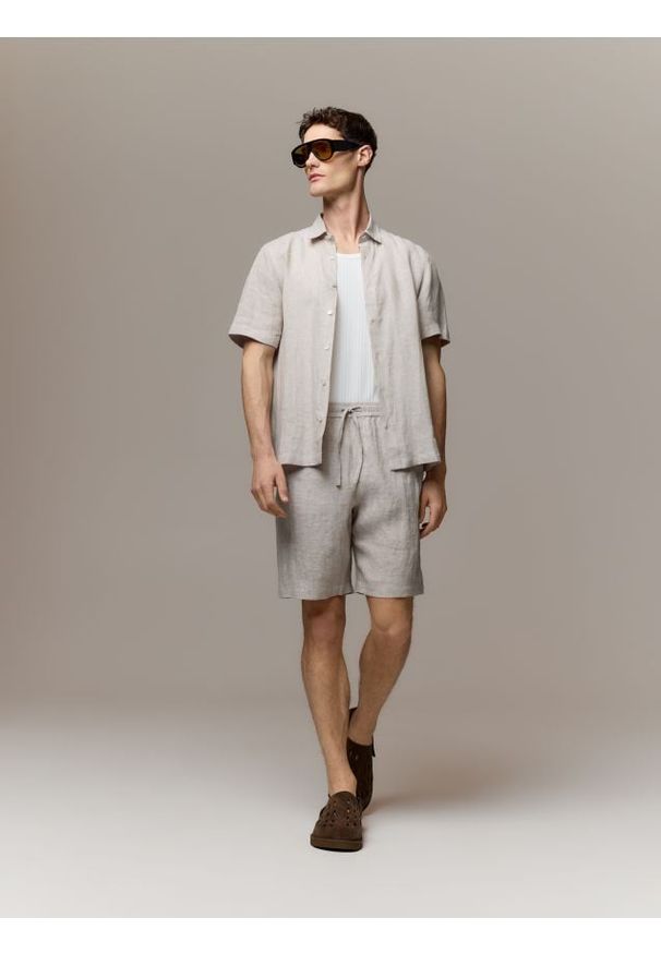 Reserved - Lniana koszula slim fit - beżowy. Kolor: beżowy. Materiał: len
