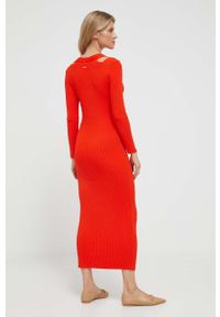 BOSS sukienka kolor pomarańczowy maxi dopasowana. Kolor: pomarańczowy. Materiał: materiał, dzianina, prążkowany. Długość rękawa: długi rękaw. Typ sukienki: dopasowane. Długość: maxi #2