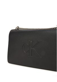 Calvin Klein Jeans Torebka Sculpted Ew Flap Conv Chain LV04K3035G Czarny. Kolor: czarny. Materiał: skórzane