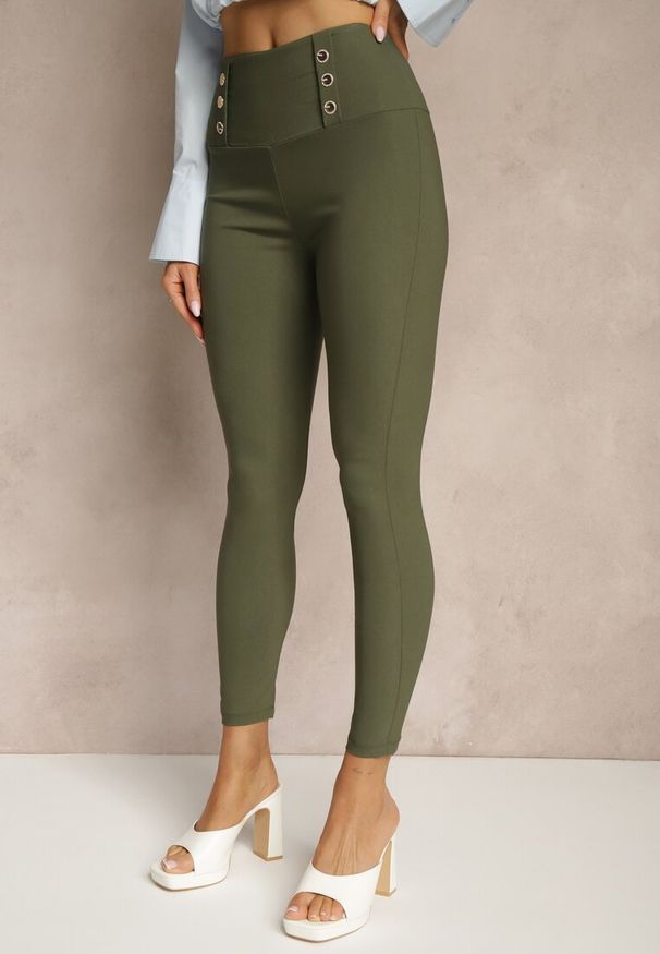 Renee - Ciemnozielone Legginsy High Waist z Ozdobnymi Guzikami Kolowenia. Okazja: na co dzień. Stan: podwyższony. Kolor: zielony. Styl: elegancki, casual