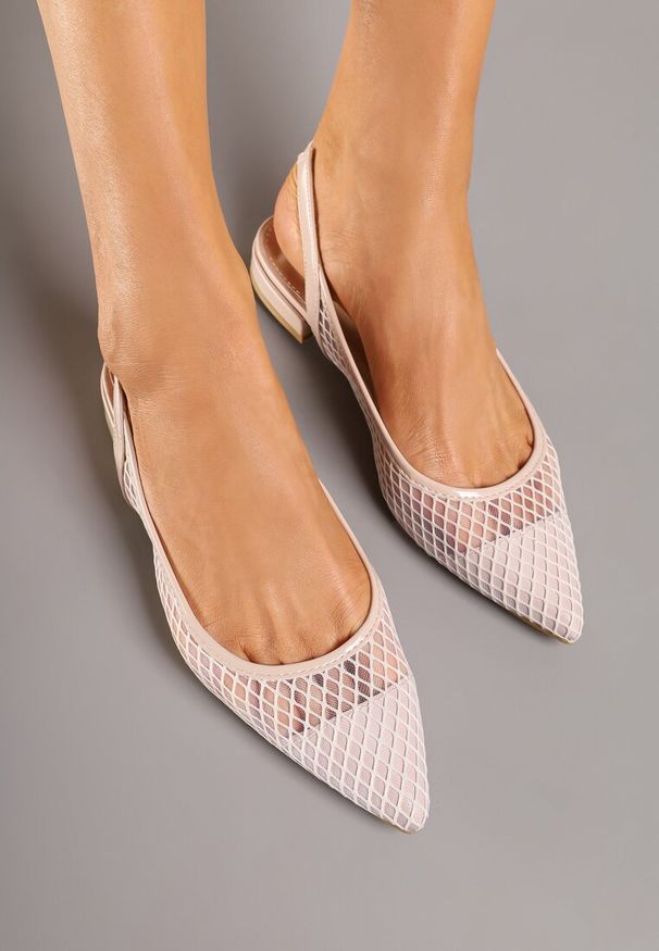 Renee - Beżowe Sandały Typu Slingback z Siateczkową Cholewką Gallevia. Okazja: na spacer. Kolor: beżowy. Wzór: kwiaty. Sezon: lato. Obcas: na obcasie. Styl: elegancki. Wysokość obcasa: niski