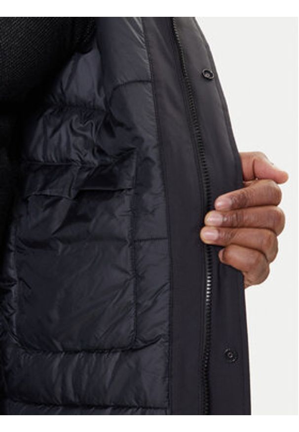Jack Wolfskin Płaszcz zimowy Cold Camp A65022 Czarny Regular Fit. Kolor: czarny. Materiał: syntetyk. Sezon: zima