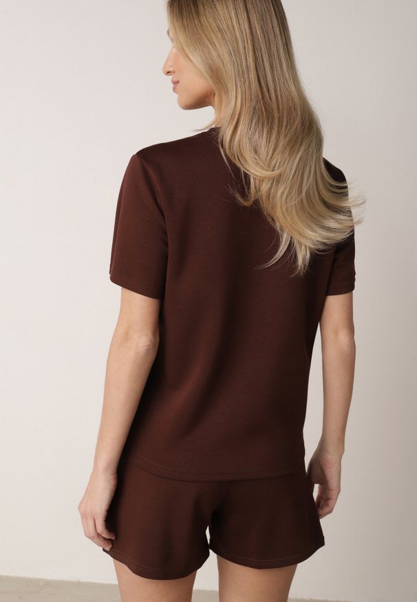 Born2be - Brązowy Letni Komplet z Bawełny i Wiskozy T-shirt i Szorty Celinai. Kolor: brązowy. Materiał: wiskoza, bawełna