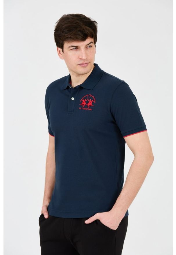 La Martina - LA MARTINA Granatowe męskie polo z dużym czerwonym logo, Rozmiar L. Typ kołnierza: polo. Kolor: niebieski