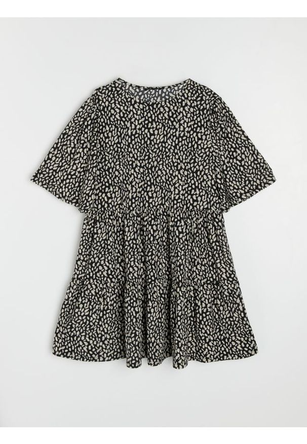 Sinsay - Luźna sukienka mini babydoll z krótkim rękawem - wielobarwny. Długość rękawa: krótki rękaw. Długość: mini