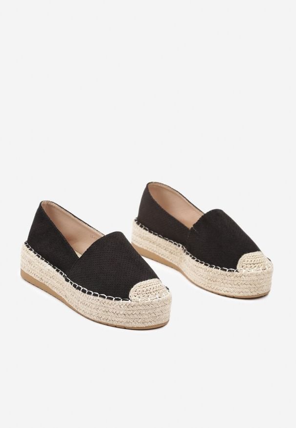 Renee - Czarne Casualowe Espadryle na Grubej Podeszwie Ozdobionej Plecionką Honorelle. Okazja: na co dzień. Kolor: czarny. Materiał: len, jeans. Wzór: aplikacja. Sezon: lato, wiosna. Styl: casual