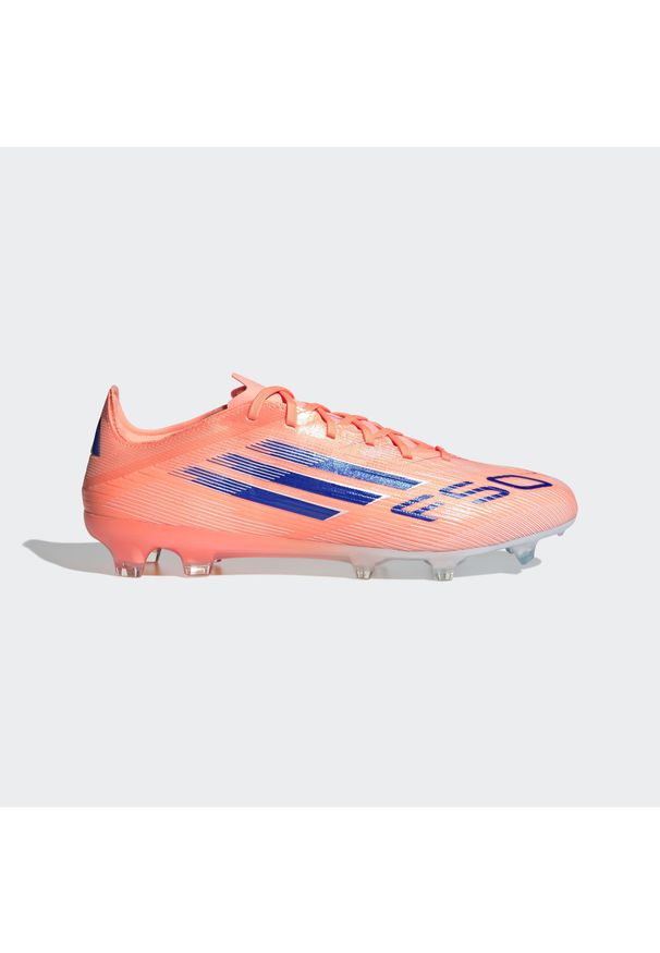 Adidas - Buty piłkarskie ADIDAS F50 Pro FG. Materiał: syntetyk. Szerokość cholewki: normalna. Sport: piłka nożna