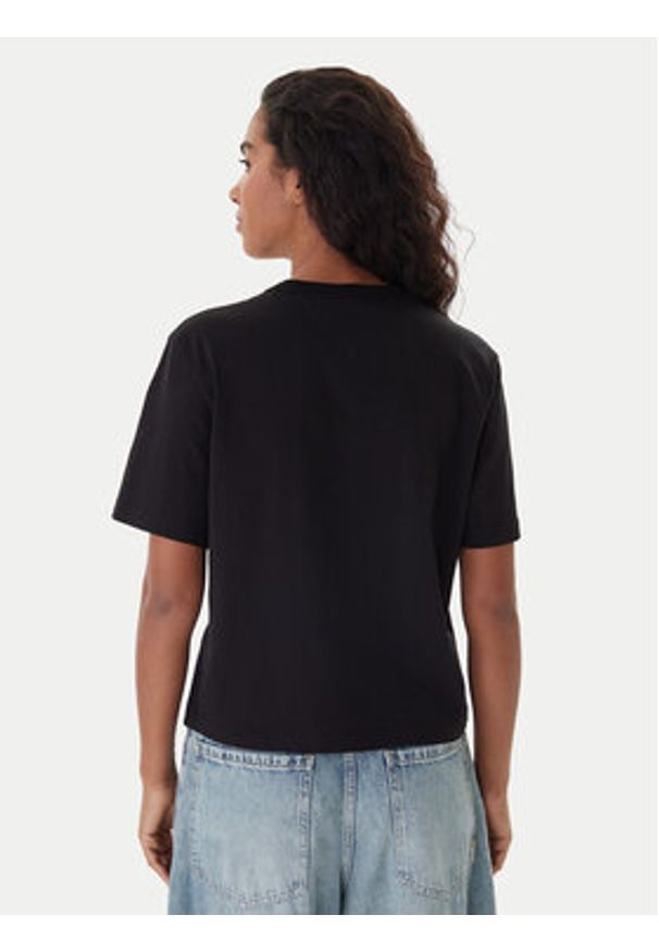 Tommy Jeans T-Shirt Badge DW0DW22202 Czarny Boxy Fit. Kolor: czarny. Materiał: bawełna