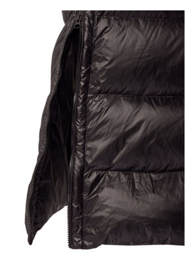 Blauer Płaszcz zimowy 25WBLDK03161 Czarny Regular Fit. Kolor: czarny. Materiał: syntetyk. Sezon: zima