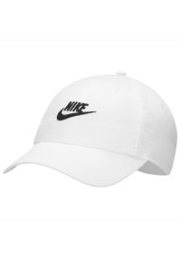 Czapka z daszkiem Nike Sportswear Heritage 86 Cap 913011-100 - biała. Kolor: biały. Materiał: poliester. Wzór: aplikacja. Sezon: lato