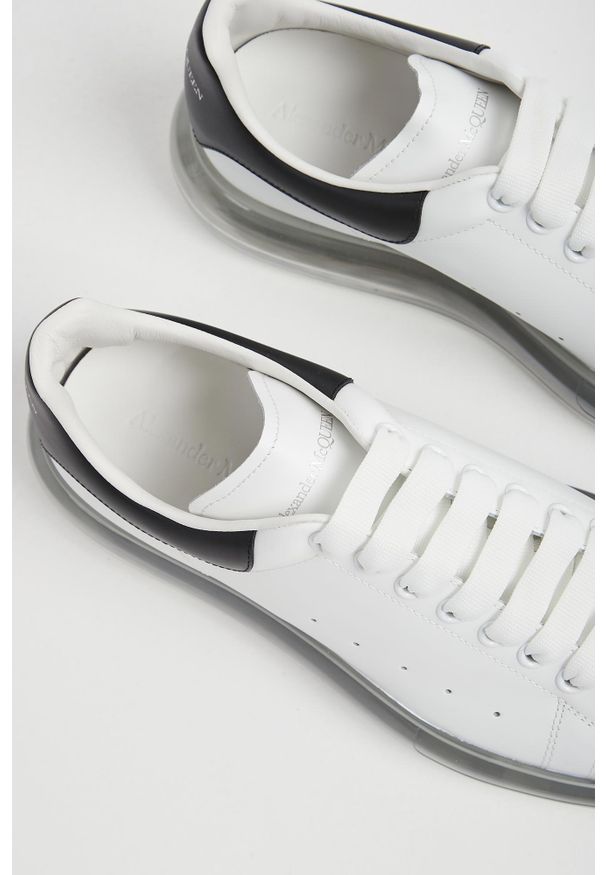 Alexander McQueen - Sneakersy męskie skórzane ALEXANDER MCQUEEN. Materiał: skóra