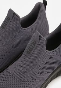 Born2be - Szare Buty Sportowe Sneakersy Ozdobione Napisem Gallego. Okazja: na co dzień. Kolor: szary. Wzór: aplikacja, napisy #2