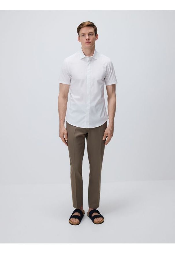 Reserved - Bawełniana koszula super slim fit - biały. Kolor: biały. Materiał: bawełna