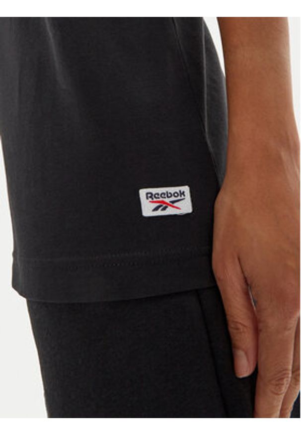 Reebok T-Shirt Unisex Not A Spectator 100075624 Czarny Relaxed Fit. Kolor: czarny. Materiał: bawełna