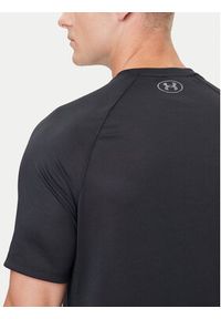 Under Armour T-Shirt 1326413 Czarny Regular Fit. Kolor: czarny. Materiał: syntetyk #3