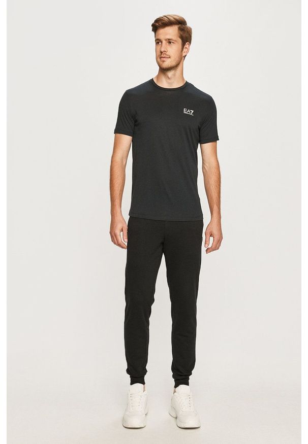 EA7 Emporio Armani - T-shirt. Okazja: na co dzień. Kolor: niebieski. Materiał: dzianina. Styl: casual