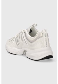 Calvin Klein Jeans sneakersy RETRO TENNIS LACEUP kolor biały YW0YW01044. Nosek buta: okrągły. Zapięcie: sznurówki. Kolor: biały. Materiał: guma #4